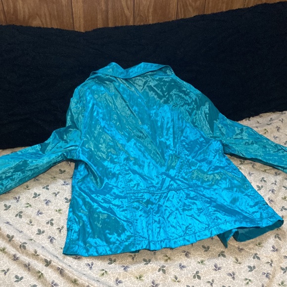 Beautiful Color Light jacket - Picture 3 of 3